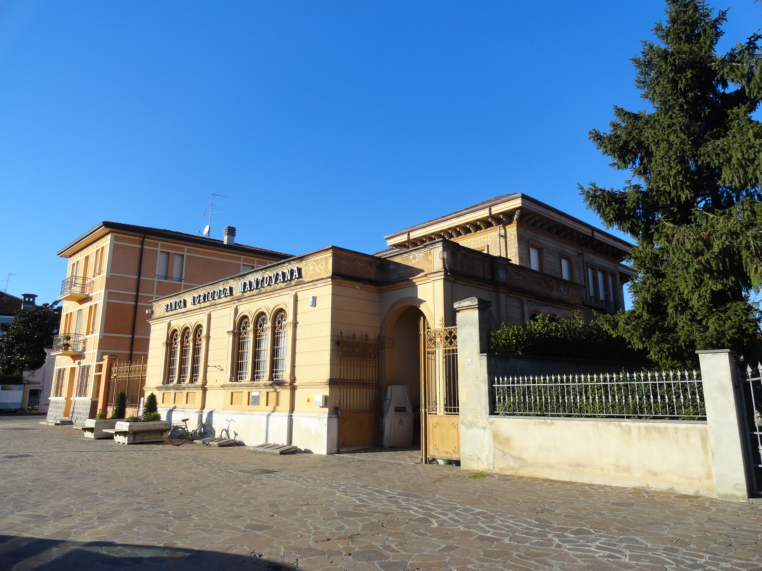 Filiale Banca Agricola Mantovana