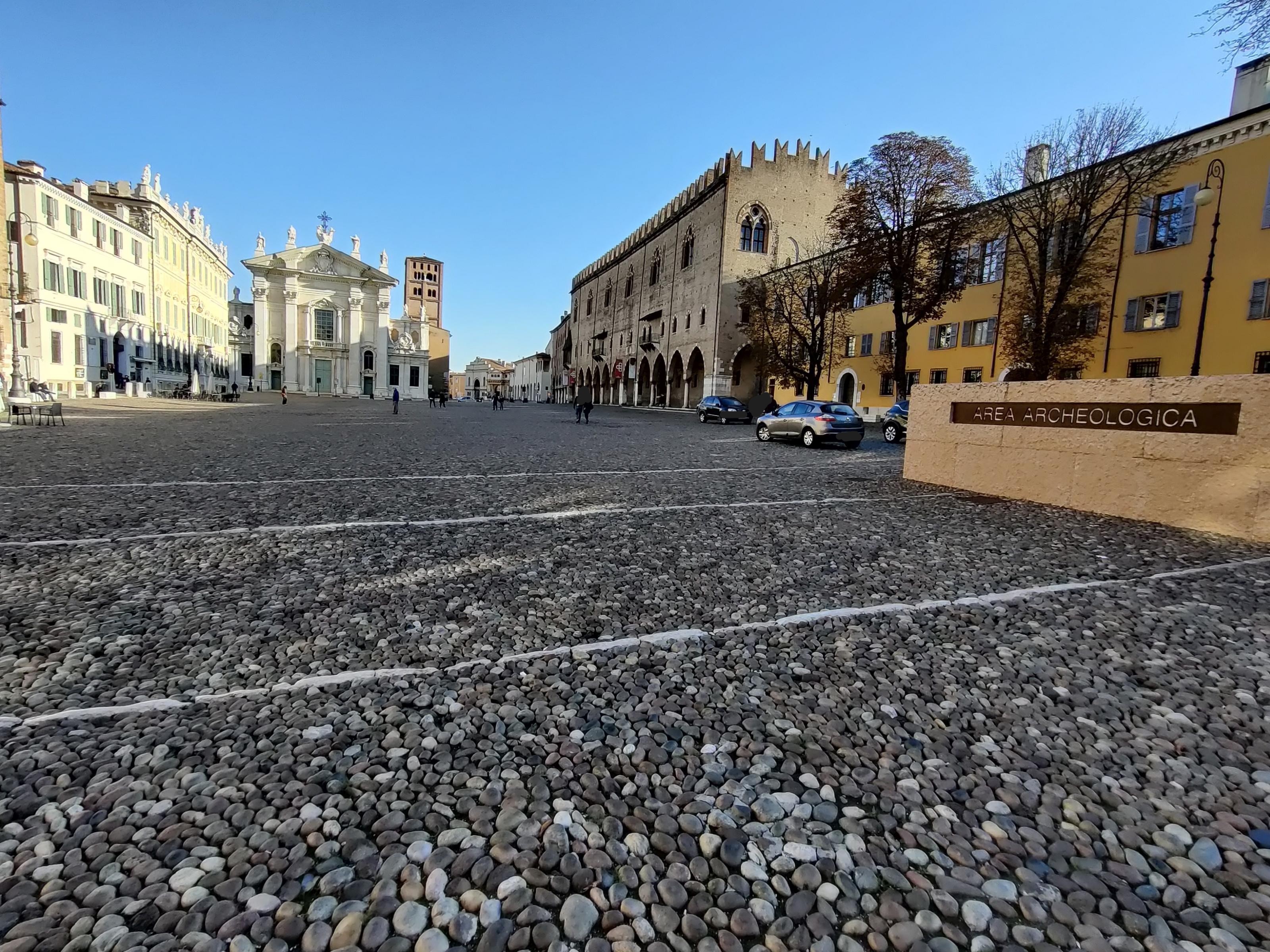 Piazza Sordello