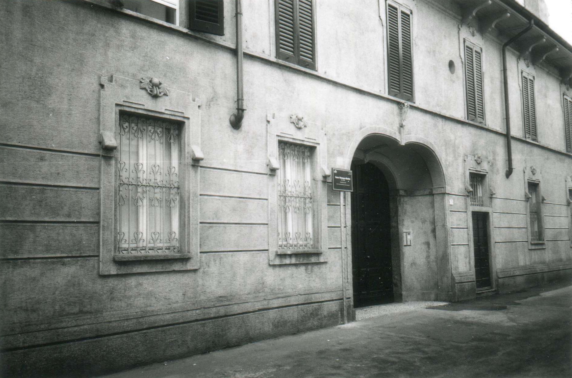 Casa già Vismara-Giulini