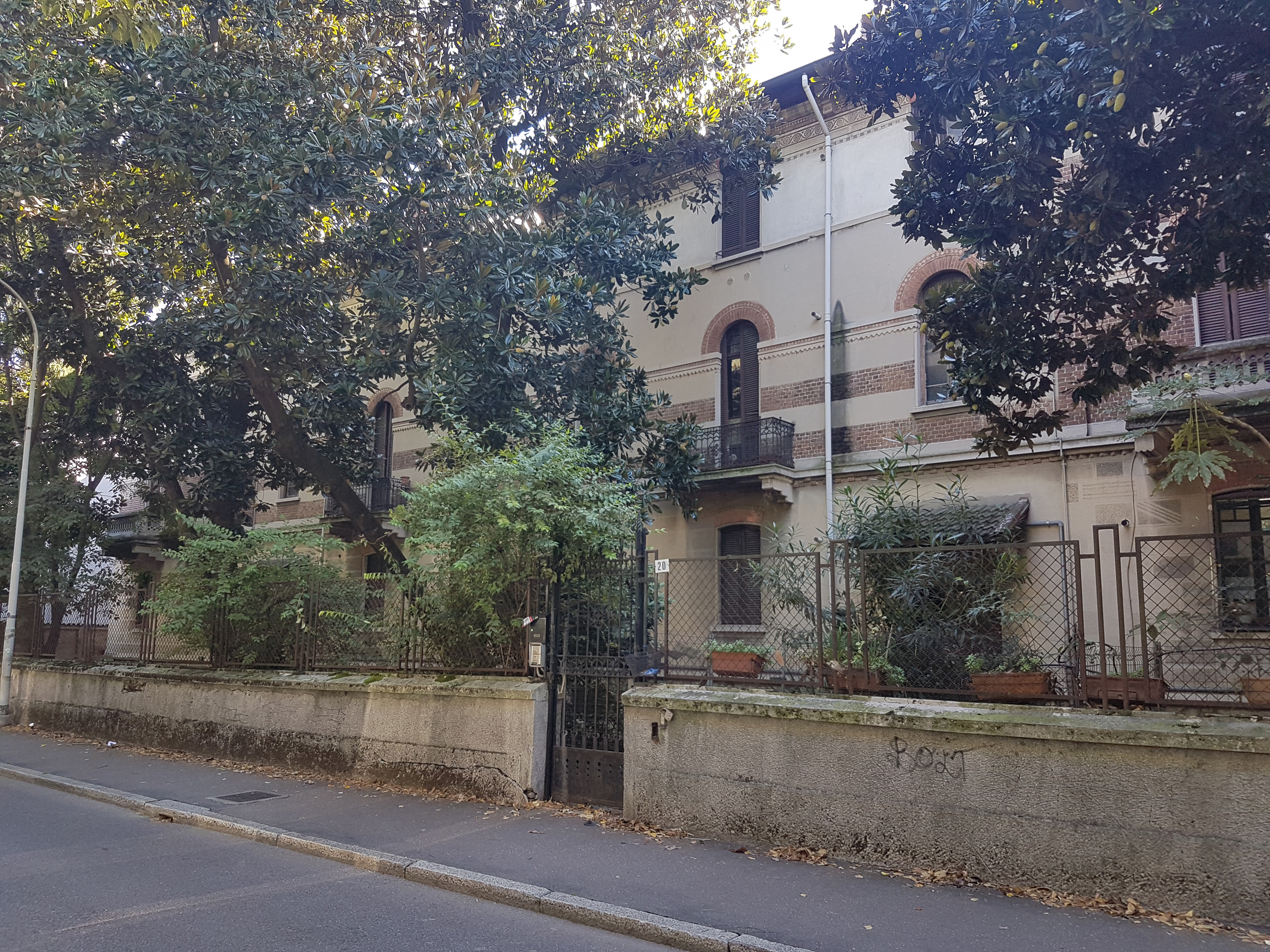 Case per i Dipendenti del Cotonificio Dell'Acqua