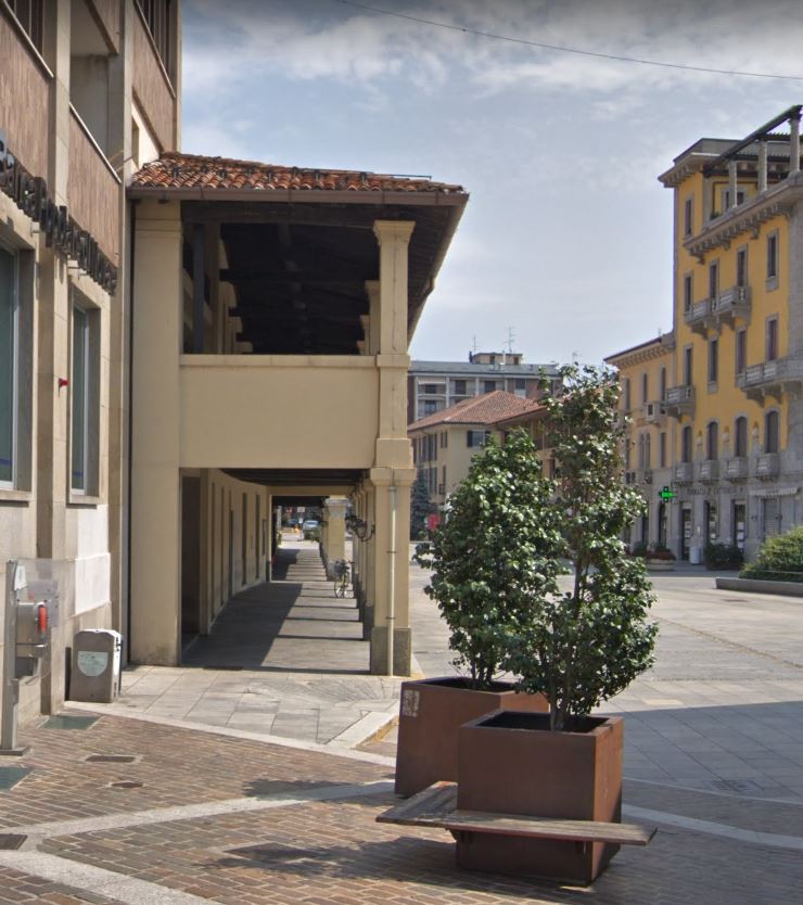 Portico con loggia