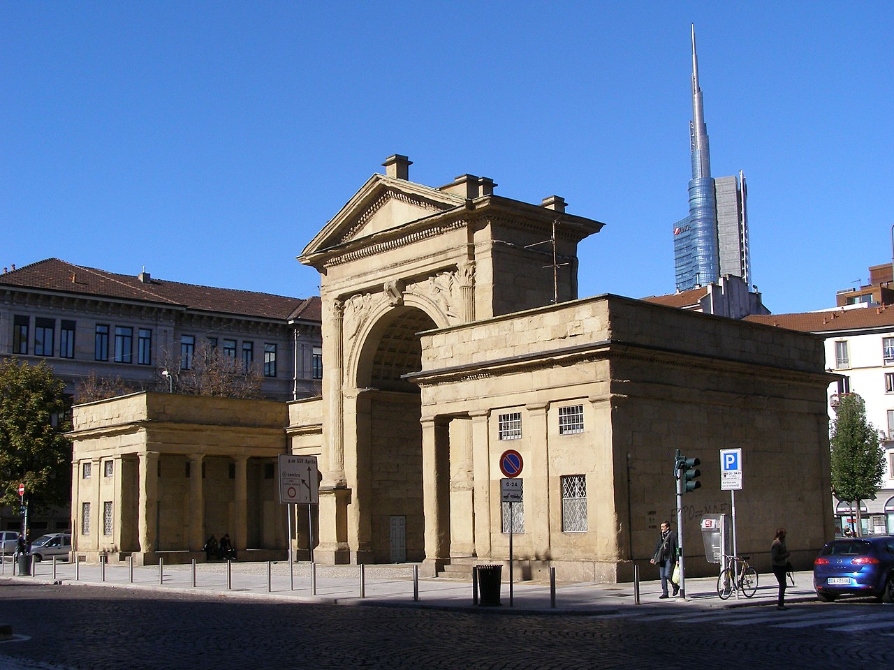 Arco di porta Nuova