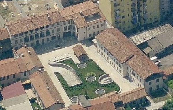 Edificio di via G. Taccioli 14