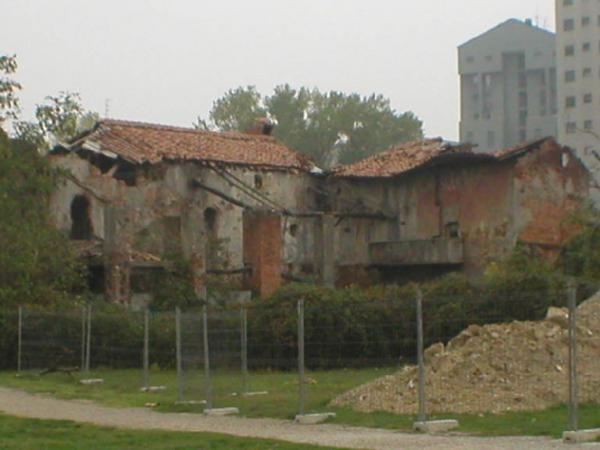 Immobile di via Arturo Danusso, ex via Boffalora, 75