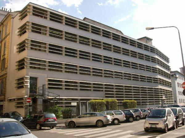 Immobile in Via Grazia Deledda, 16