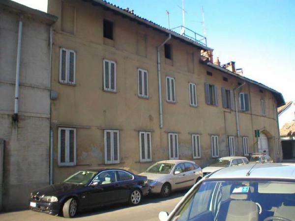 Immobile in via De Lemene 51-55