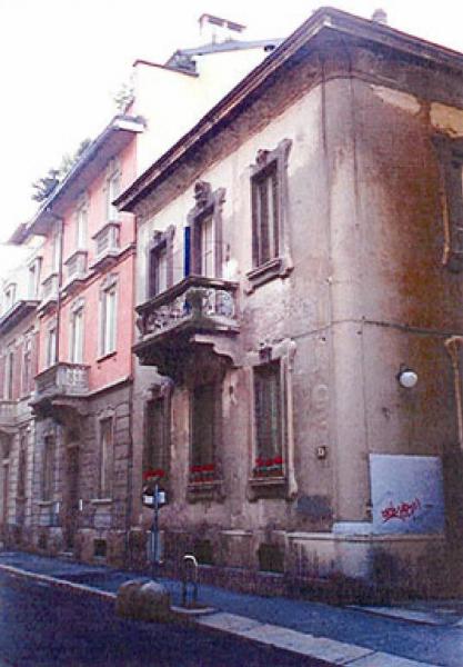 Villetta con giardino in via Gaetano Donizetti, 35