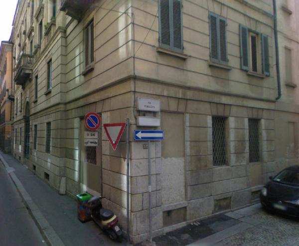 [Casa in via Camperio, 11]