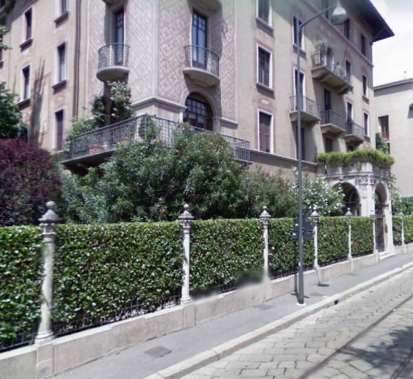 [Palazzo in Via degli Olivetani,8]