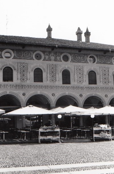 [Casa a schiera in Corso Vittorio Emanuele II, 10]