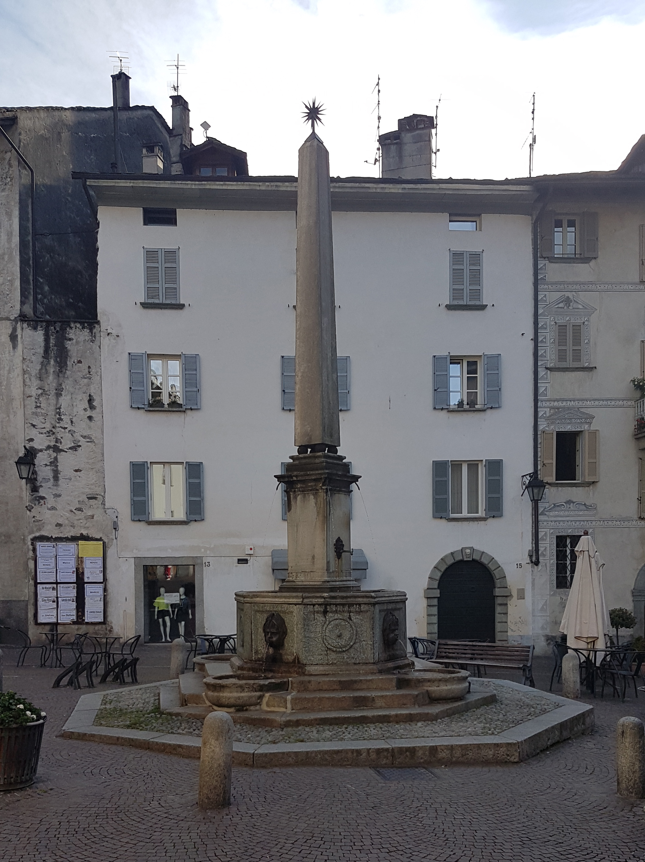 Fontana di piazza Pestalozzi