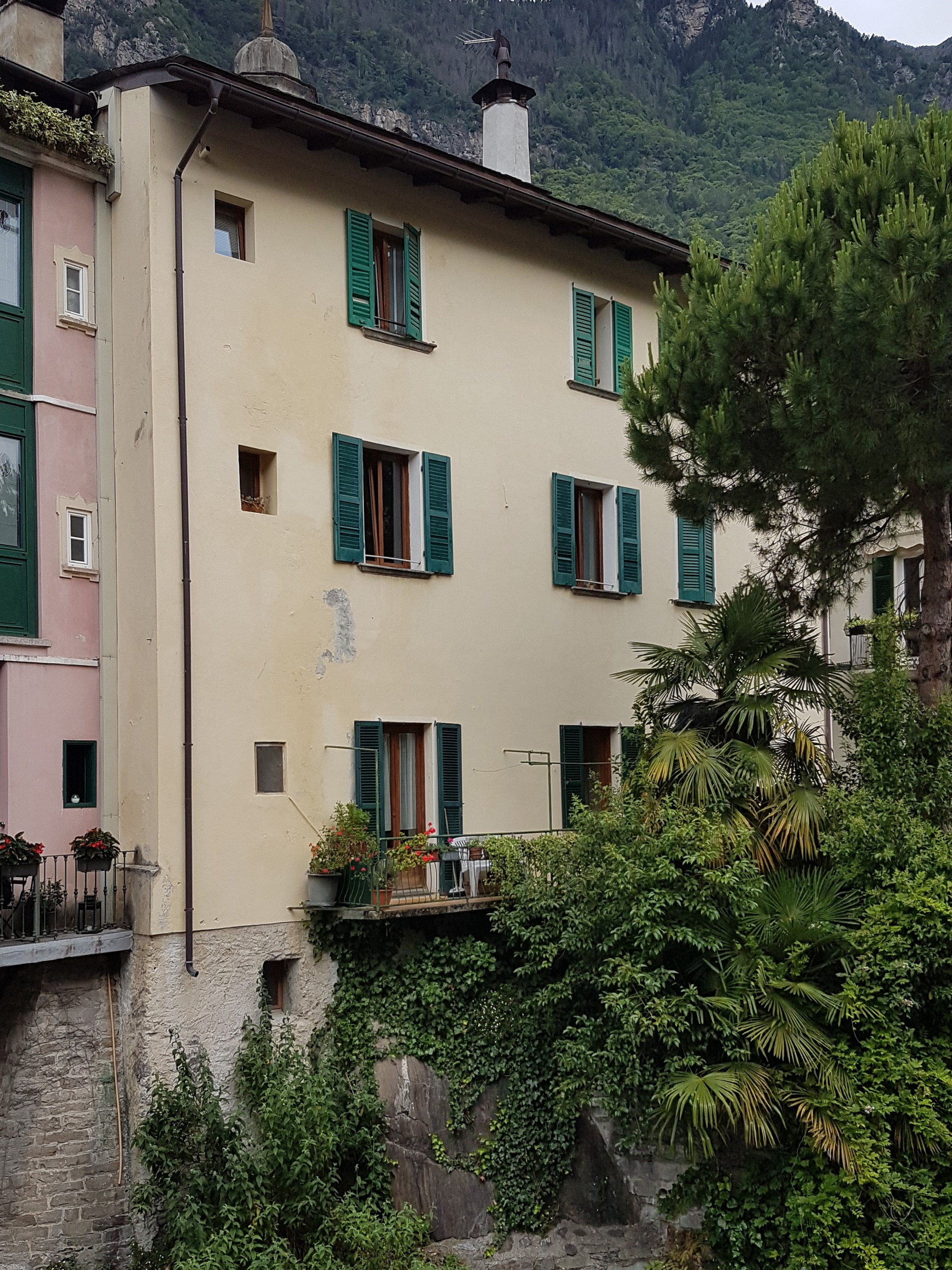 [Casa in via Gian Battista Cerletti, 4-6]