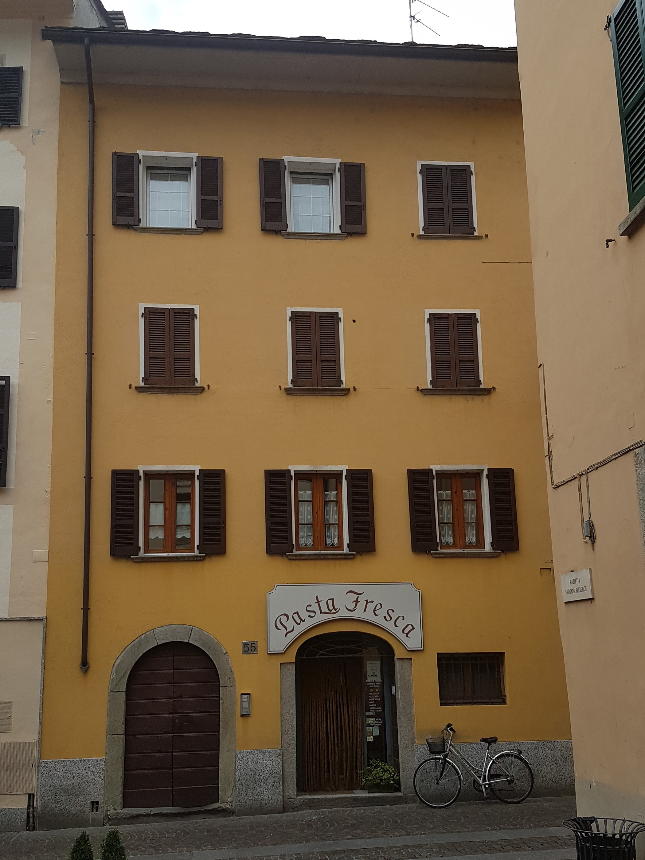 [Casa in via Paolo Bossi, 55-57]