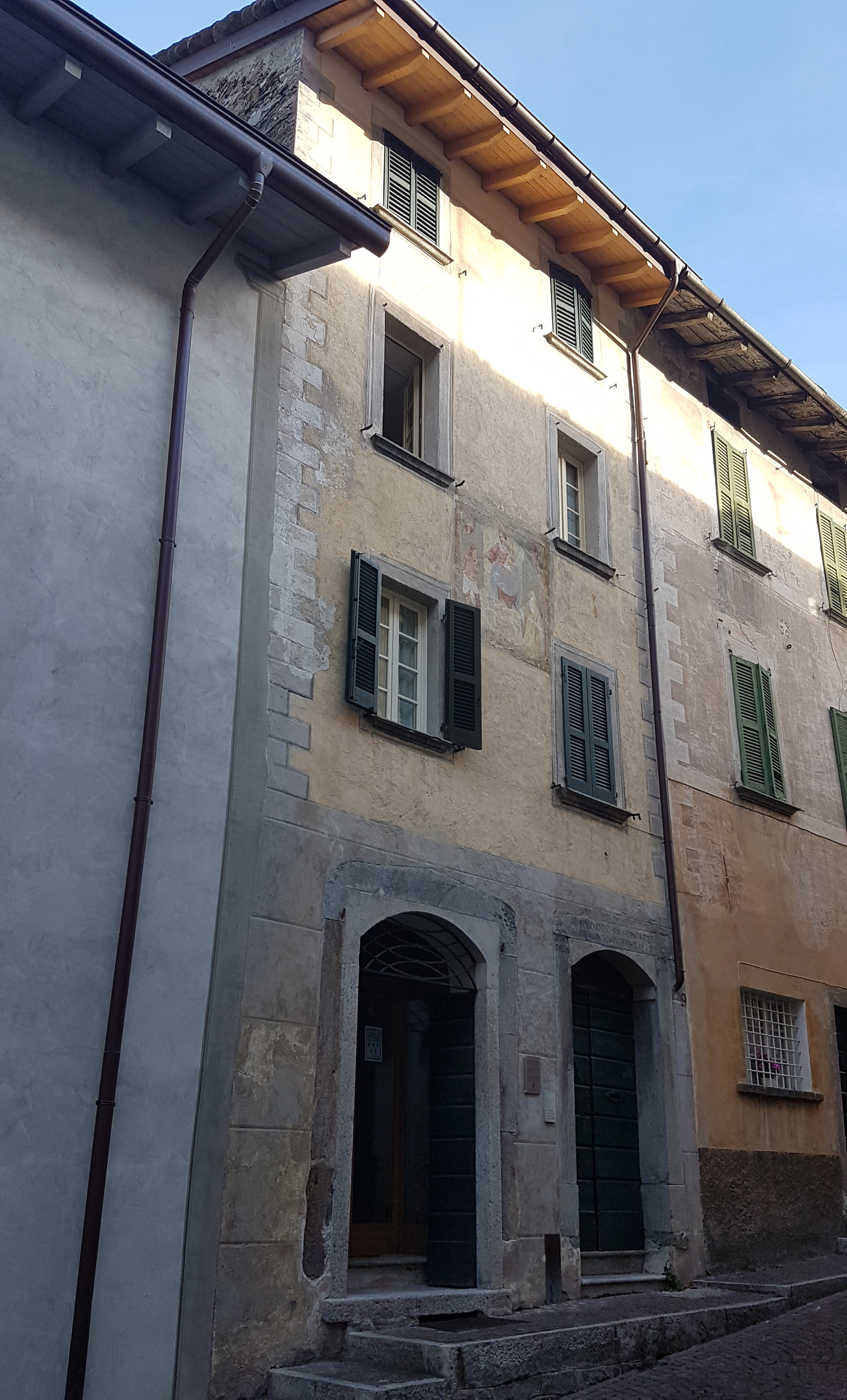 [Casa in via Santa Rosalia, 7-9]