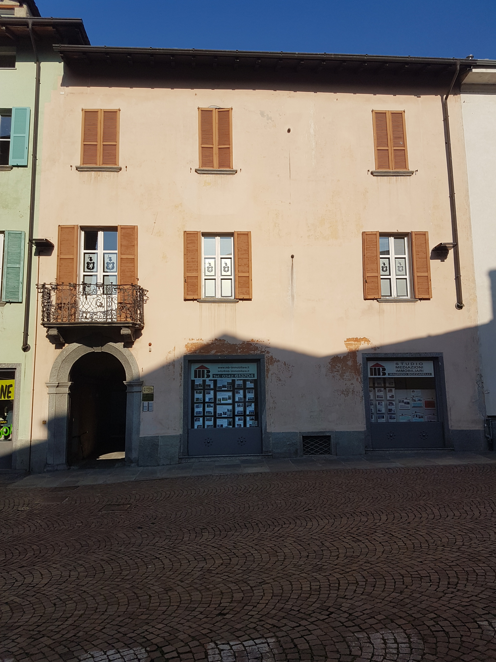 [Casa in piazza III Novembre, 1]