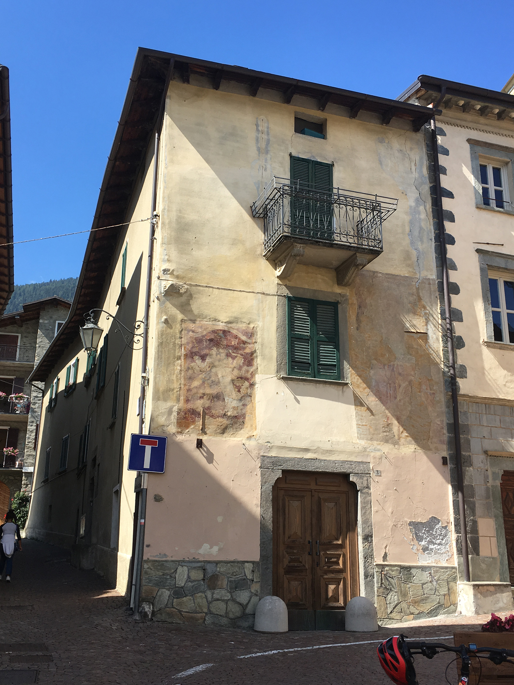 [Casa di abitazione sulla Salita S. Silvestro, 6]