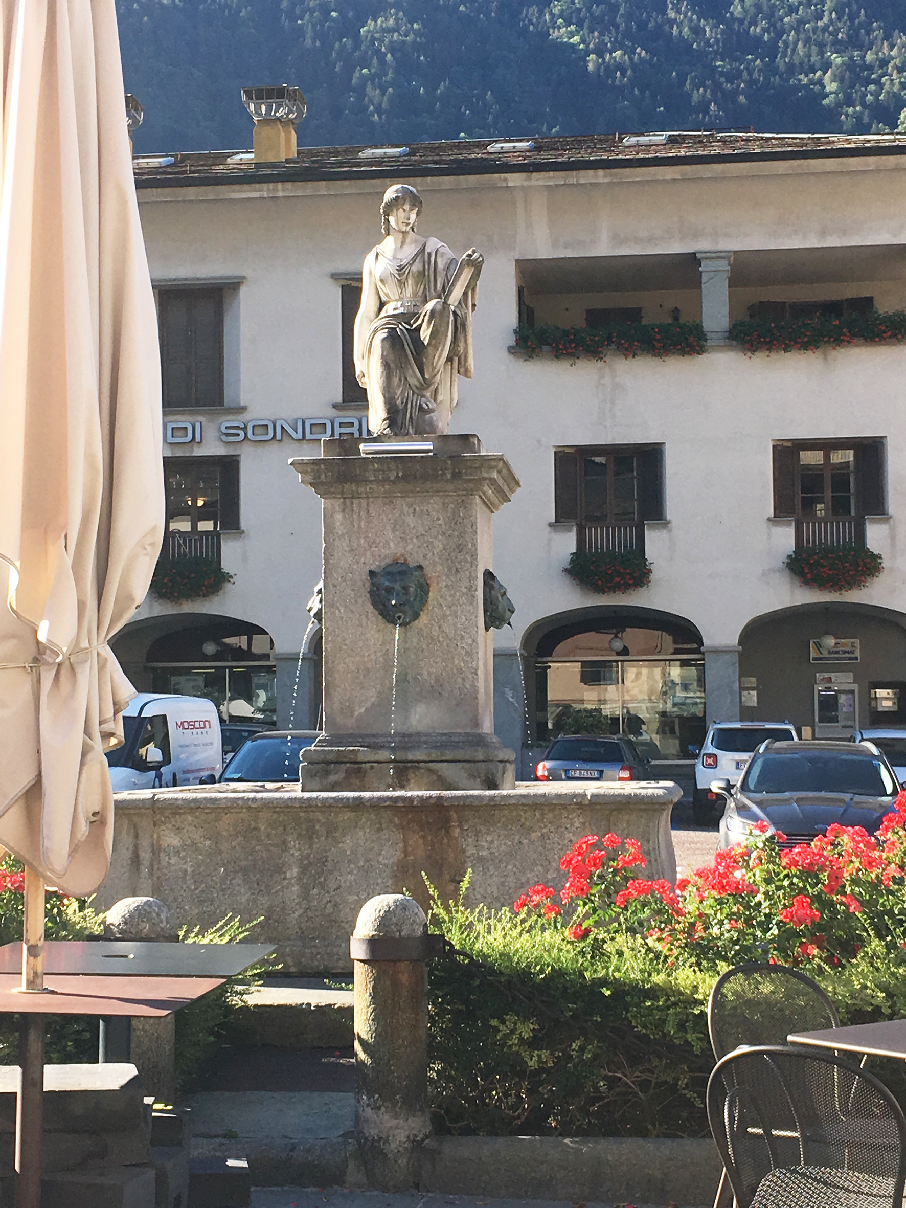 Fontana la Storia