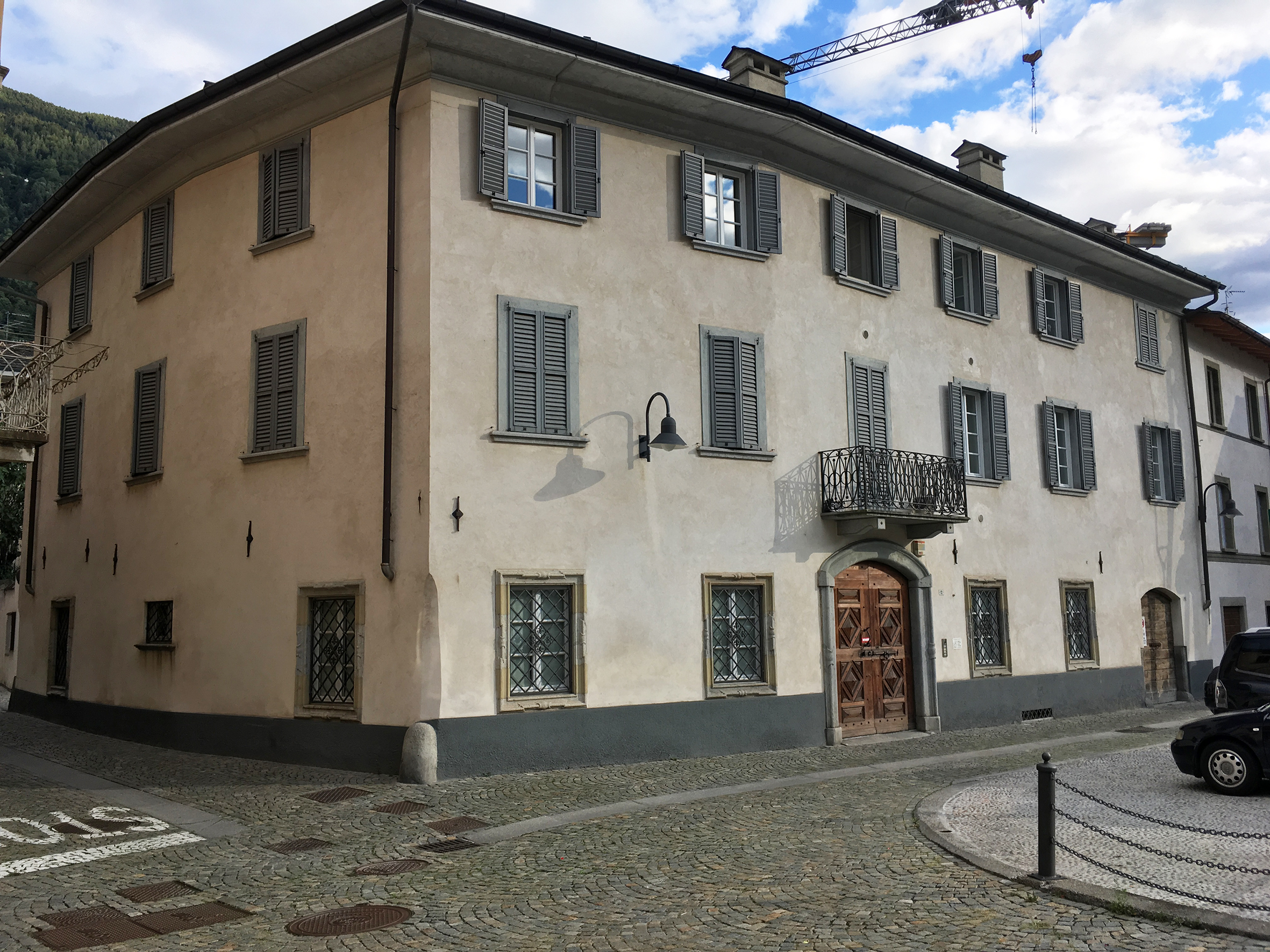 [Casa d'abitazione plurifamiliare in Via S. Carlo, 10]