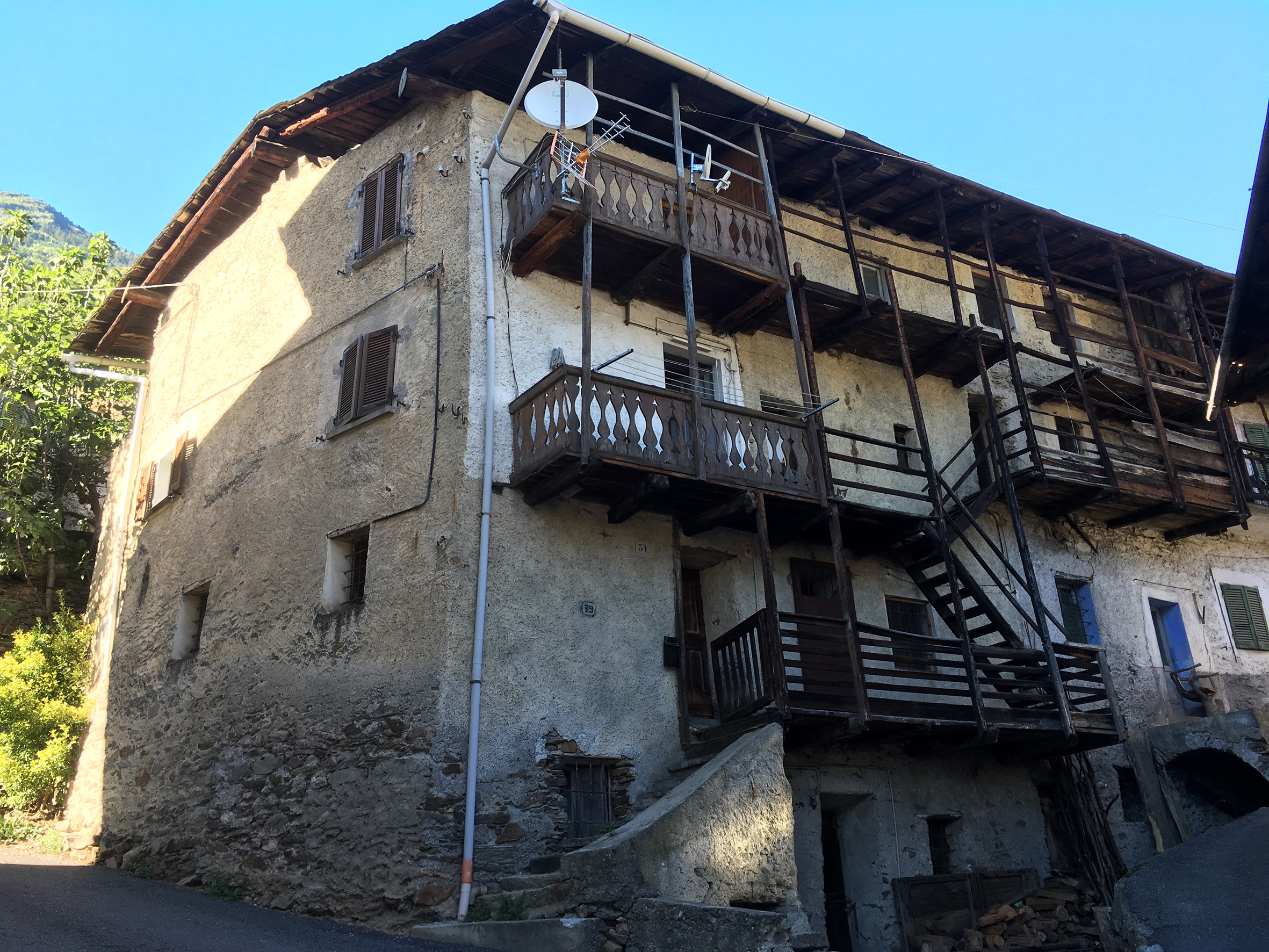 [Casa plurifamiliare in Via Sonvico, 22]