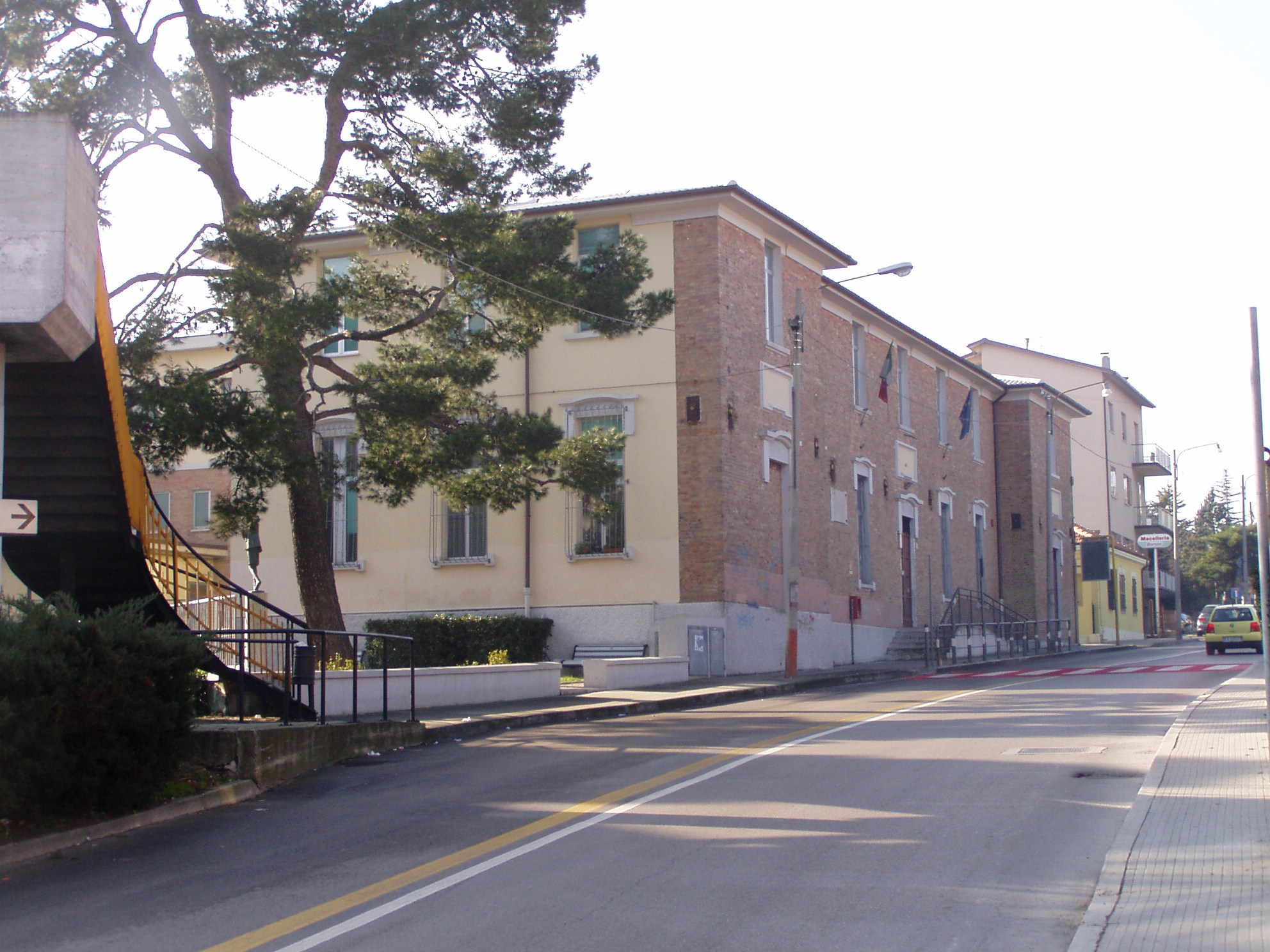 Scuola Media "Pinocchio"