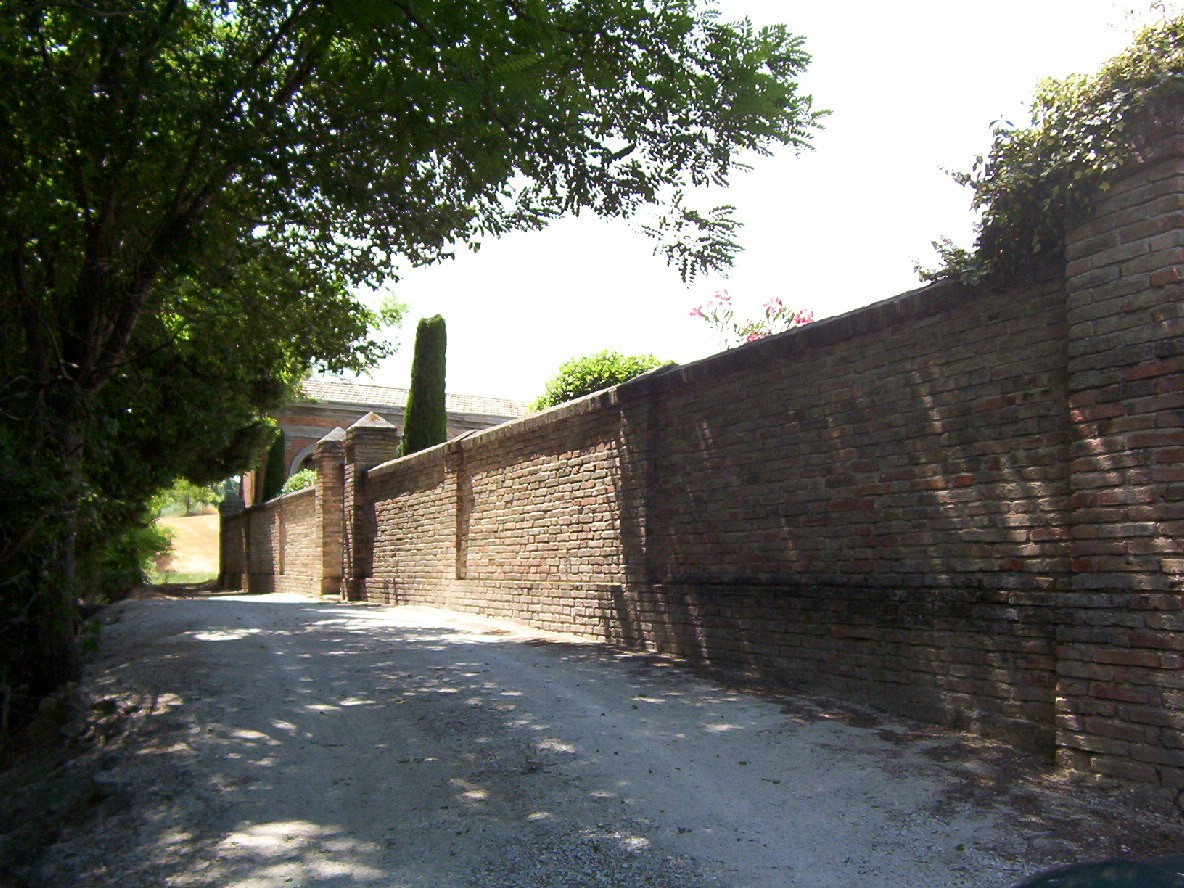 Cimitero di Colle Aprico