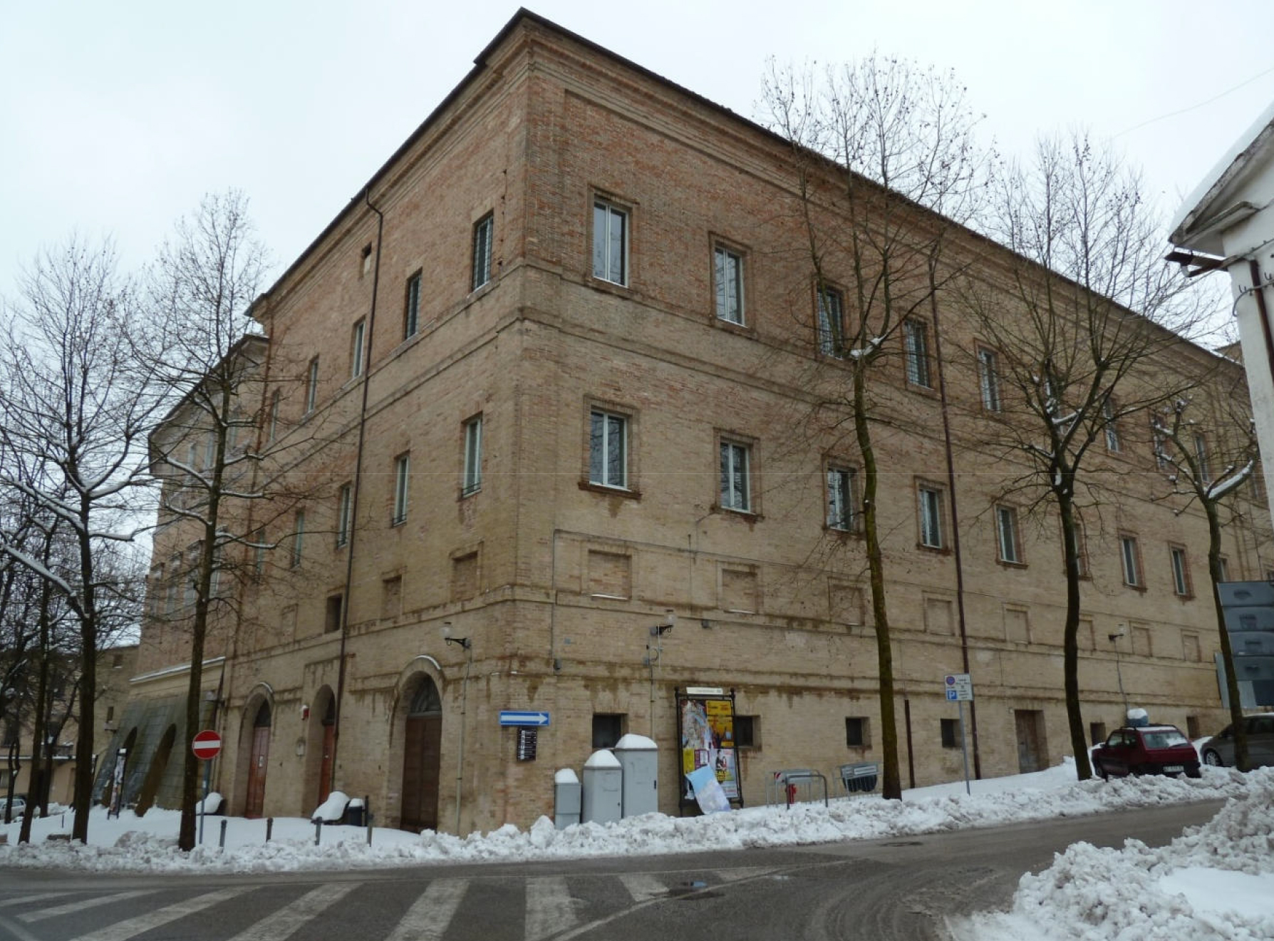 Scuola elementare e media “Luigi Bartolini”