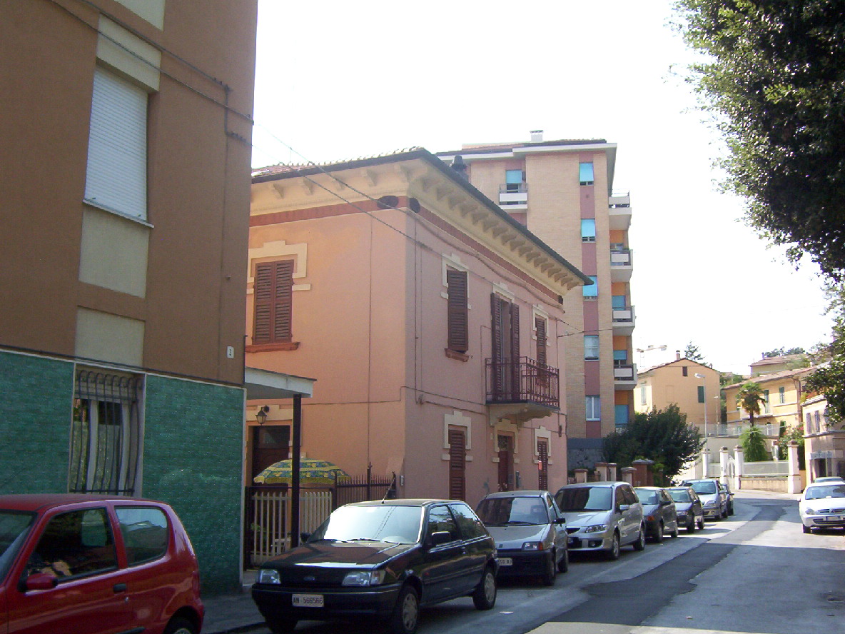 Casa in linea