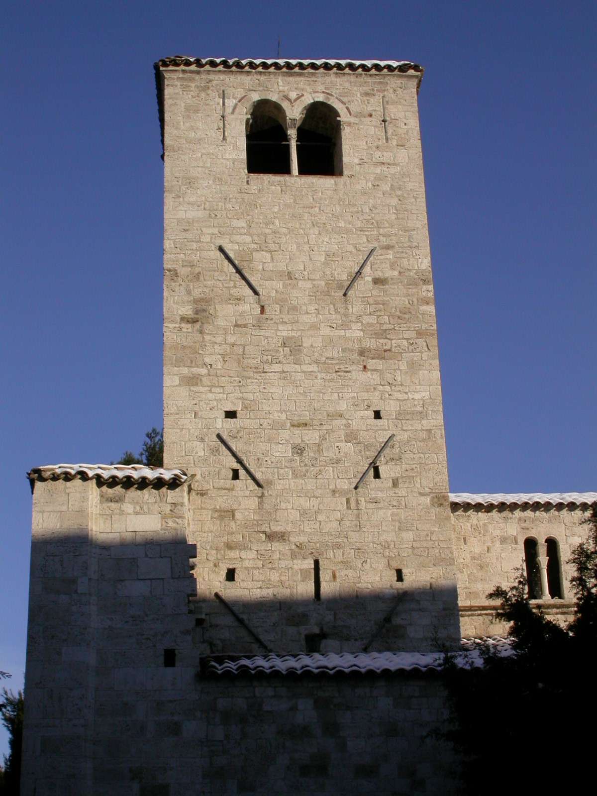 Campanile della Chiesa di S. Vincenzo e Anastasio