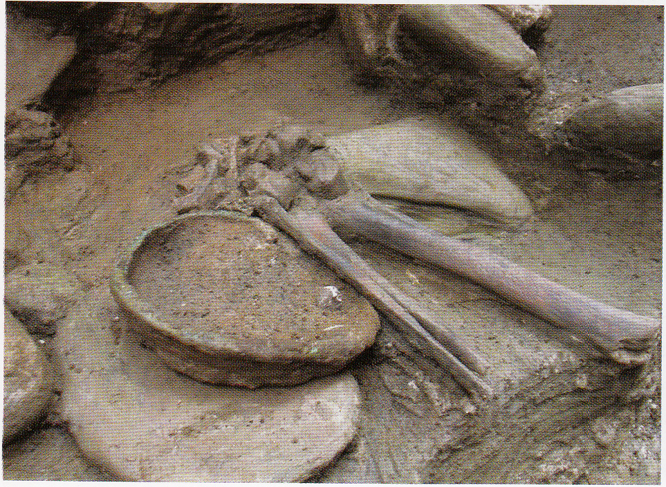 area ad uso funerario, tomba