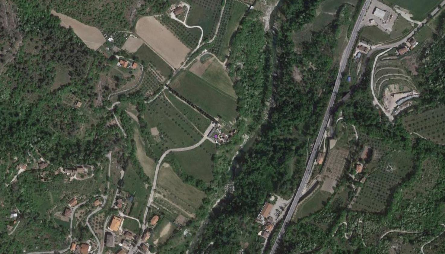 sito non identificato, struttura muraria
