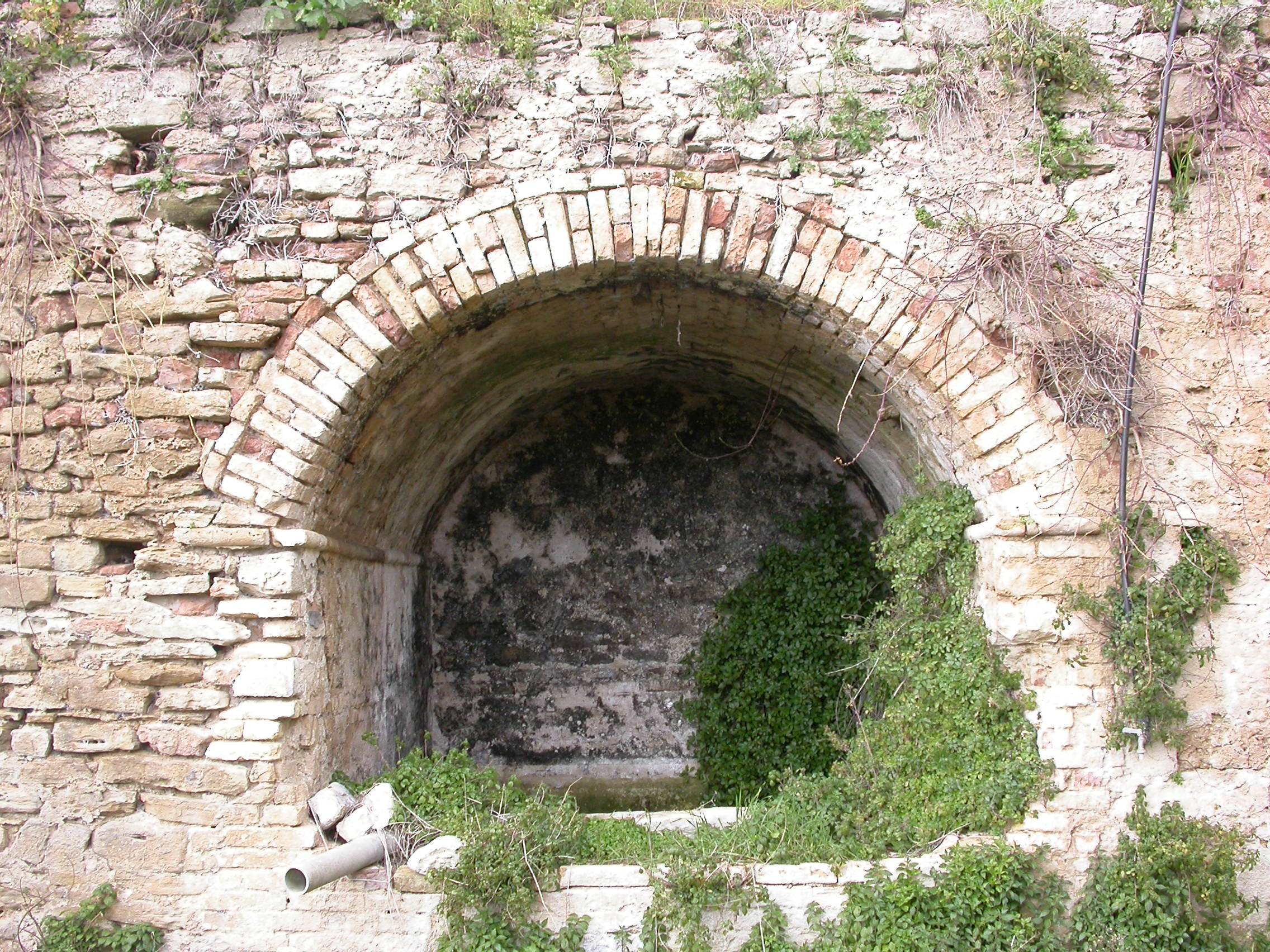 Lavatoio di San Basso alla Civita