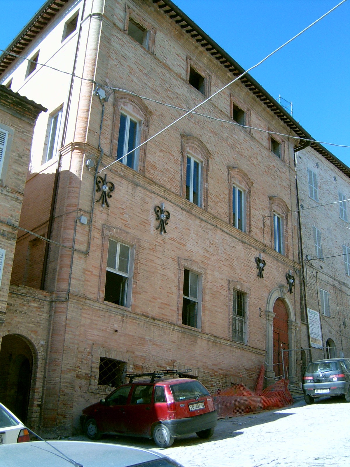 Ampliamento di Palazzo Gigliucci