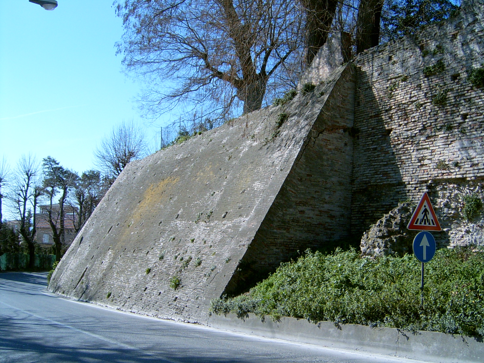 Bastione delle Mura urbiche di Fermo