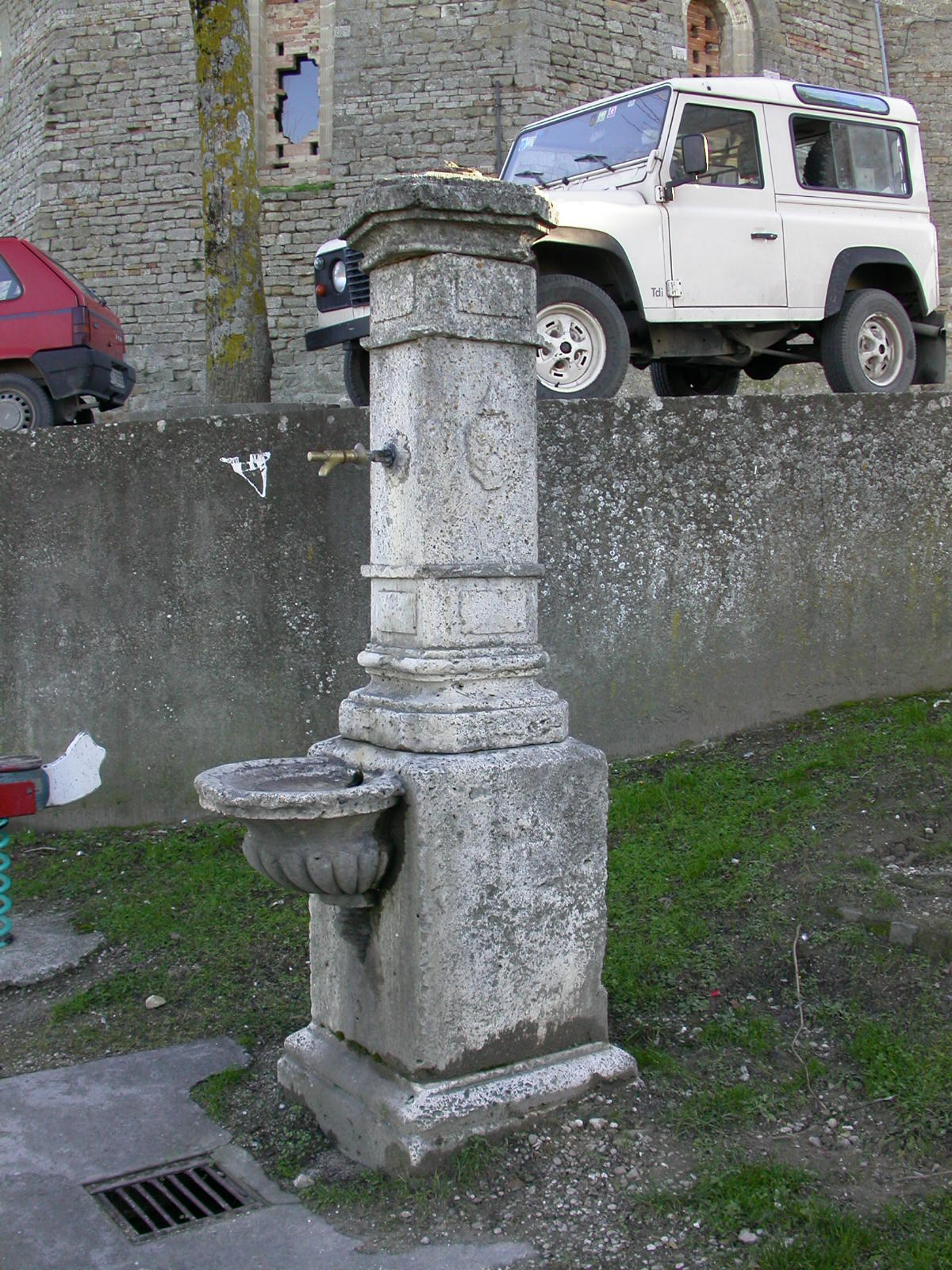 Fontana pubblica