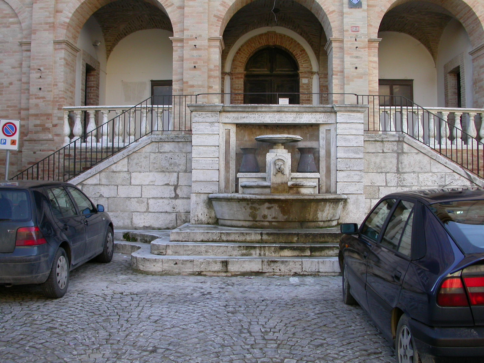 Fontana pubblica