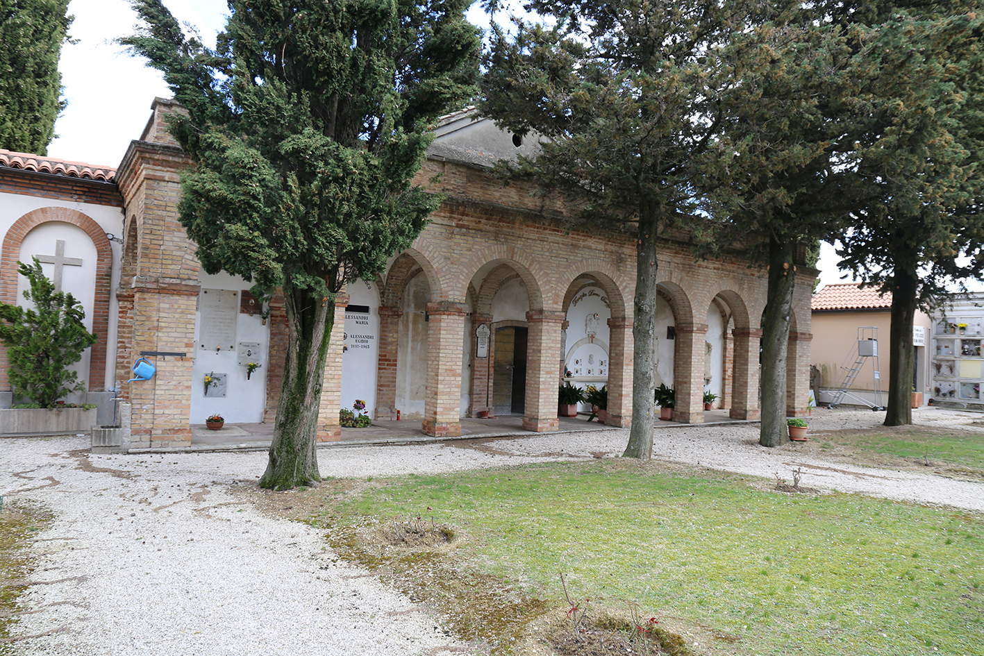 Cimitero comunale di Porchia