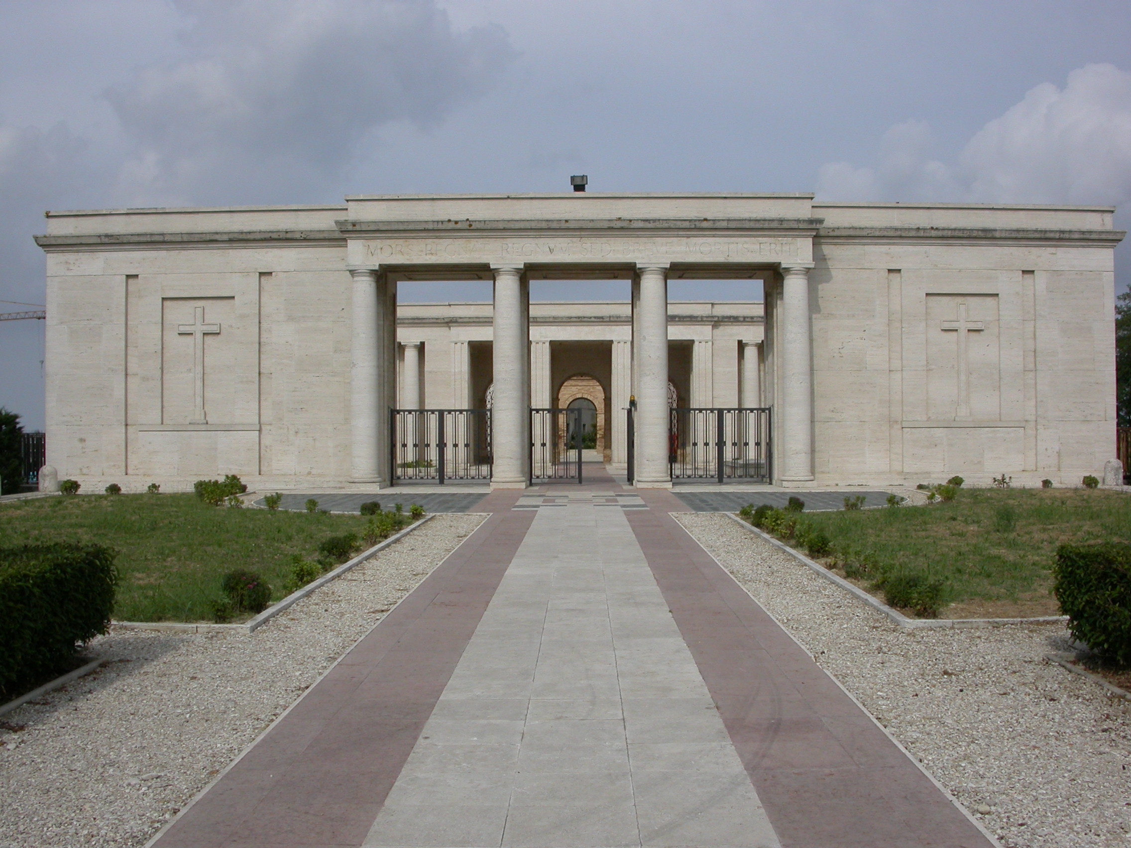 Ingresso del Cimitero