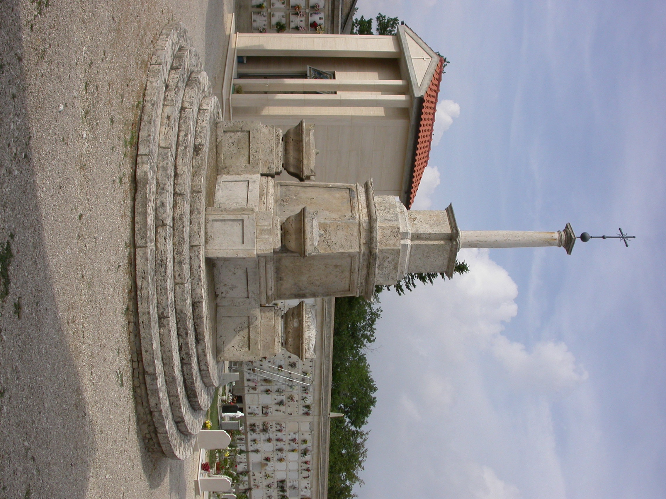 Monumento funerario