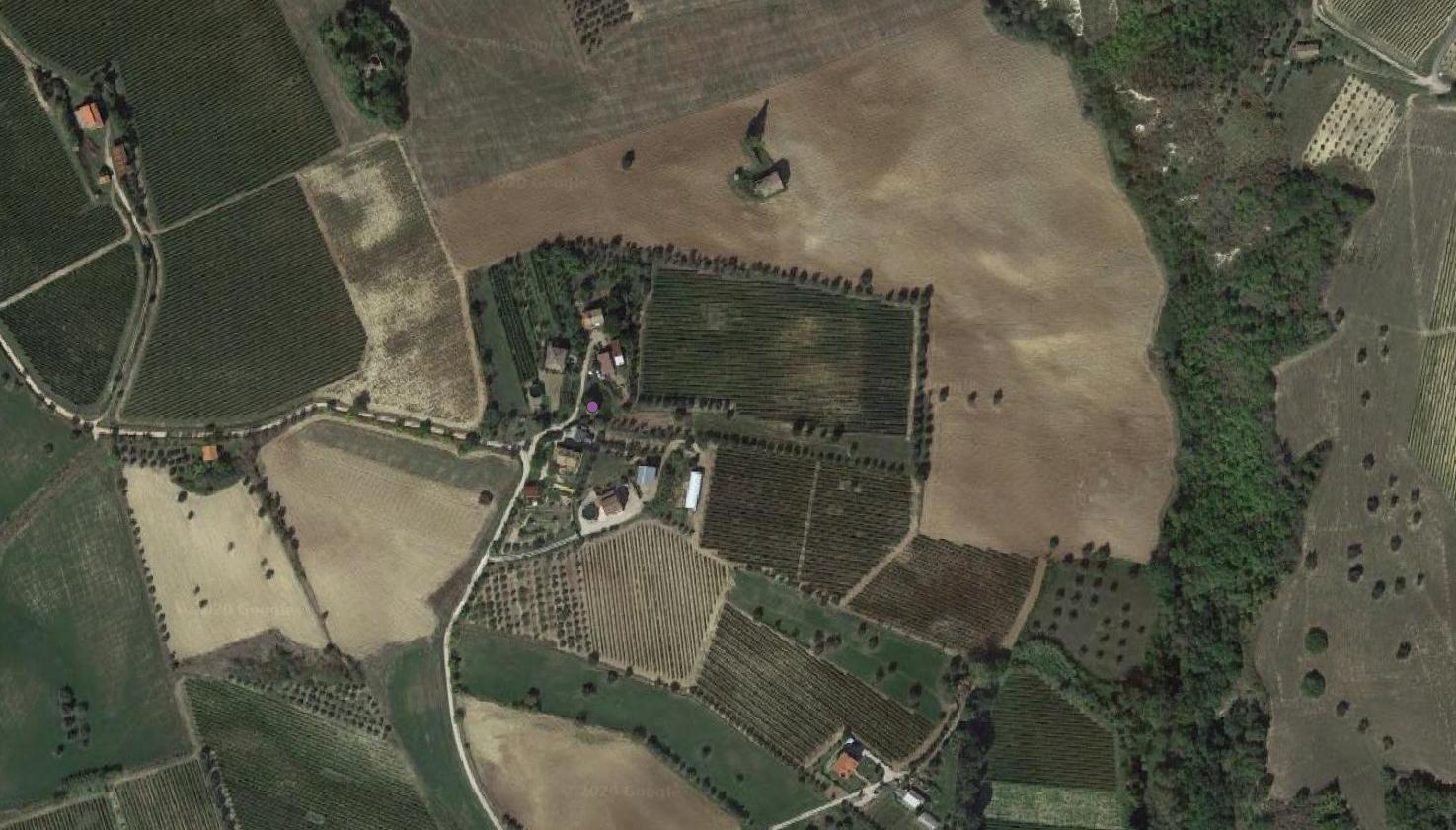 sito non identificato, strutture murarie