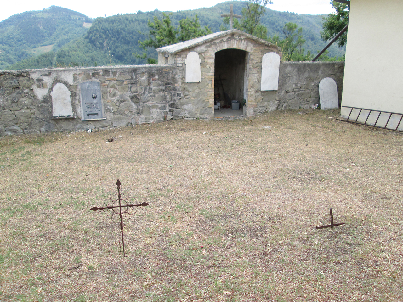 Cimitero di Agelli