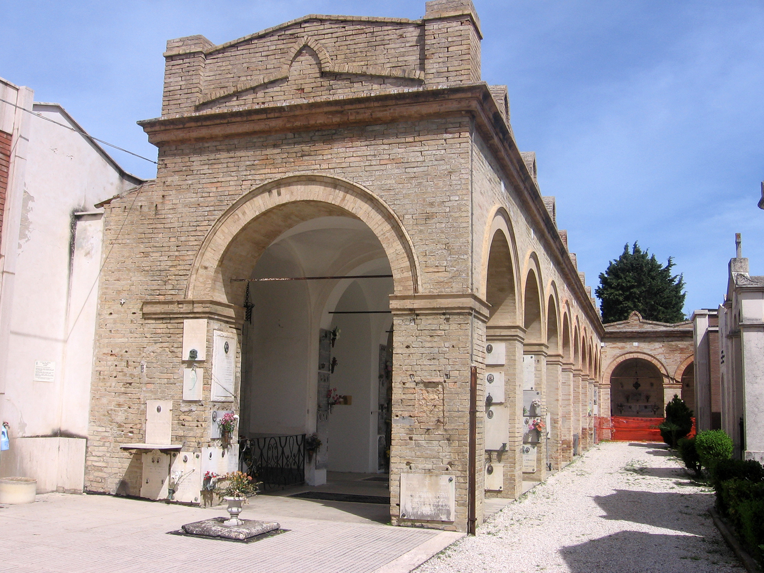Cimitero civico di Fermo
