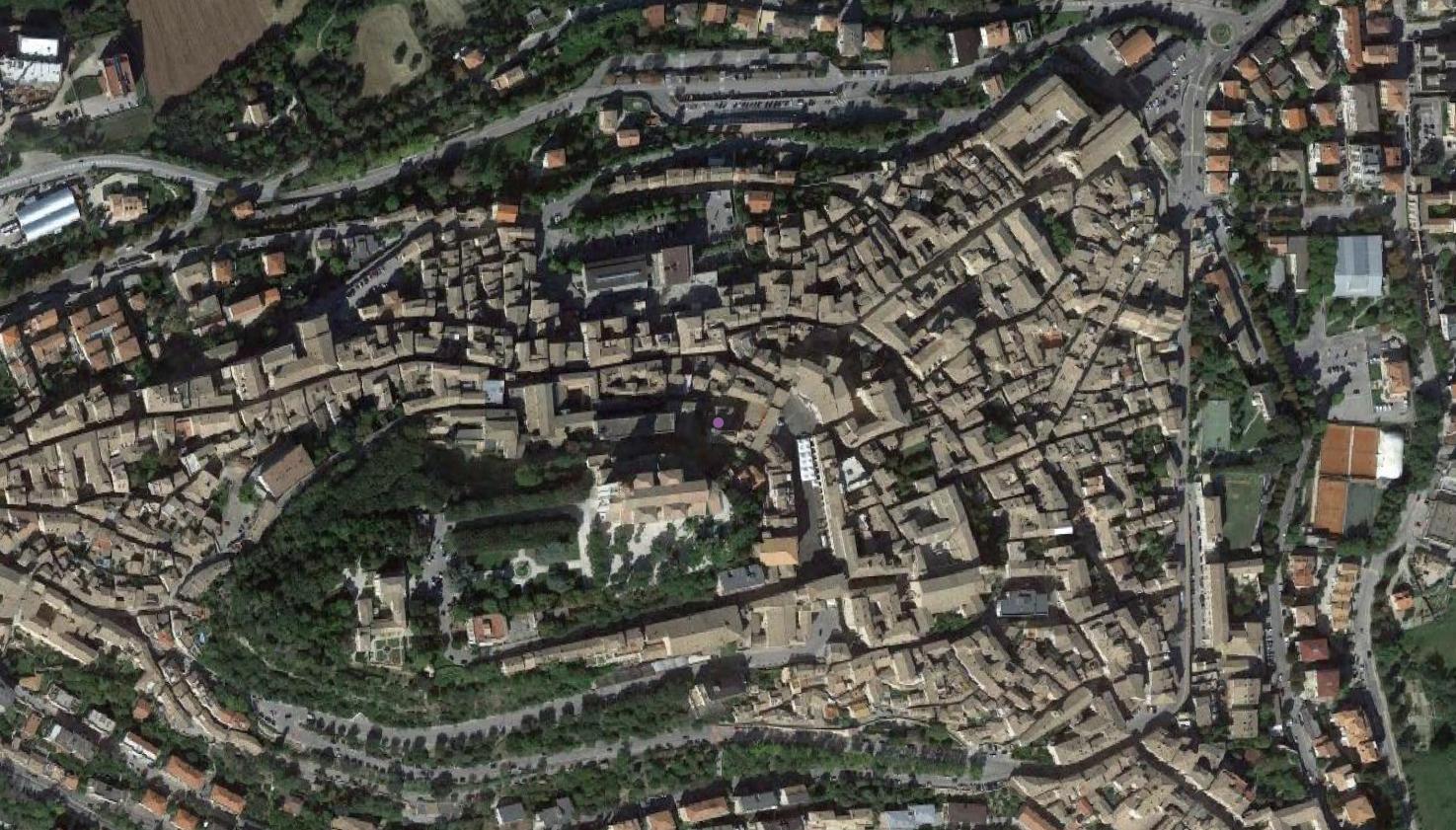 luogo ad uso pubblico, anfiteatro
