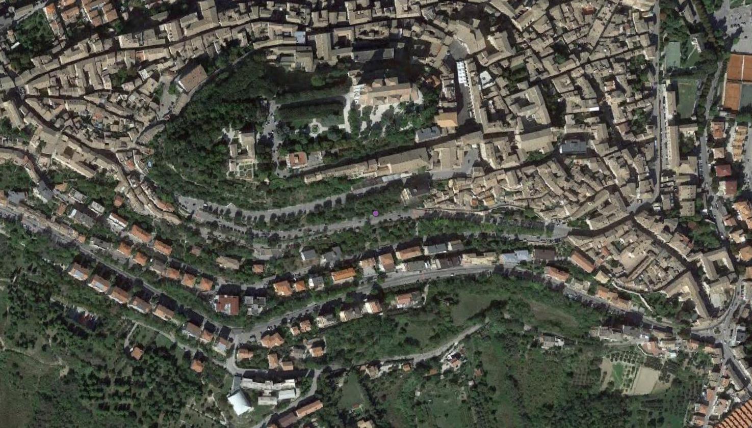 luogo con ritrovamento sporadico, frammenti fittili