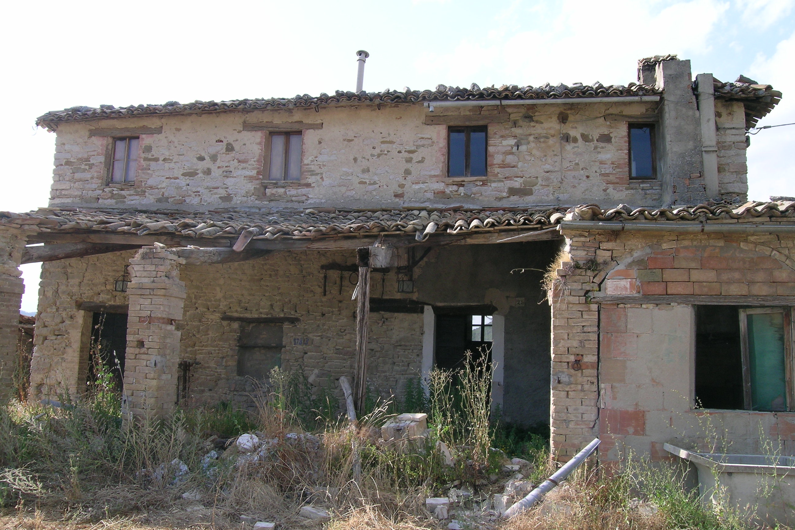 Casa colonica con colombaia