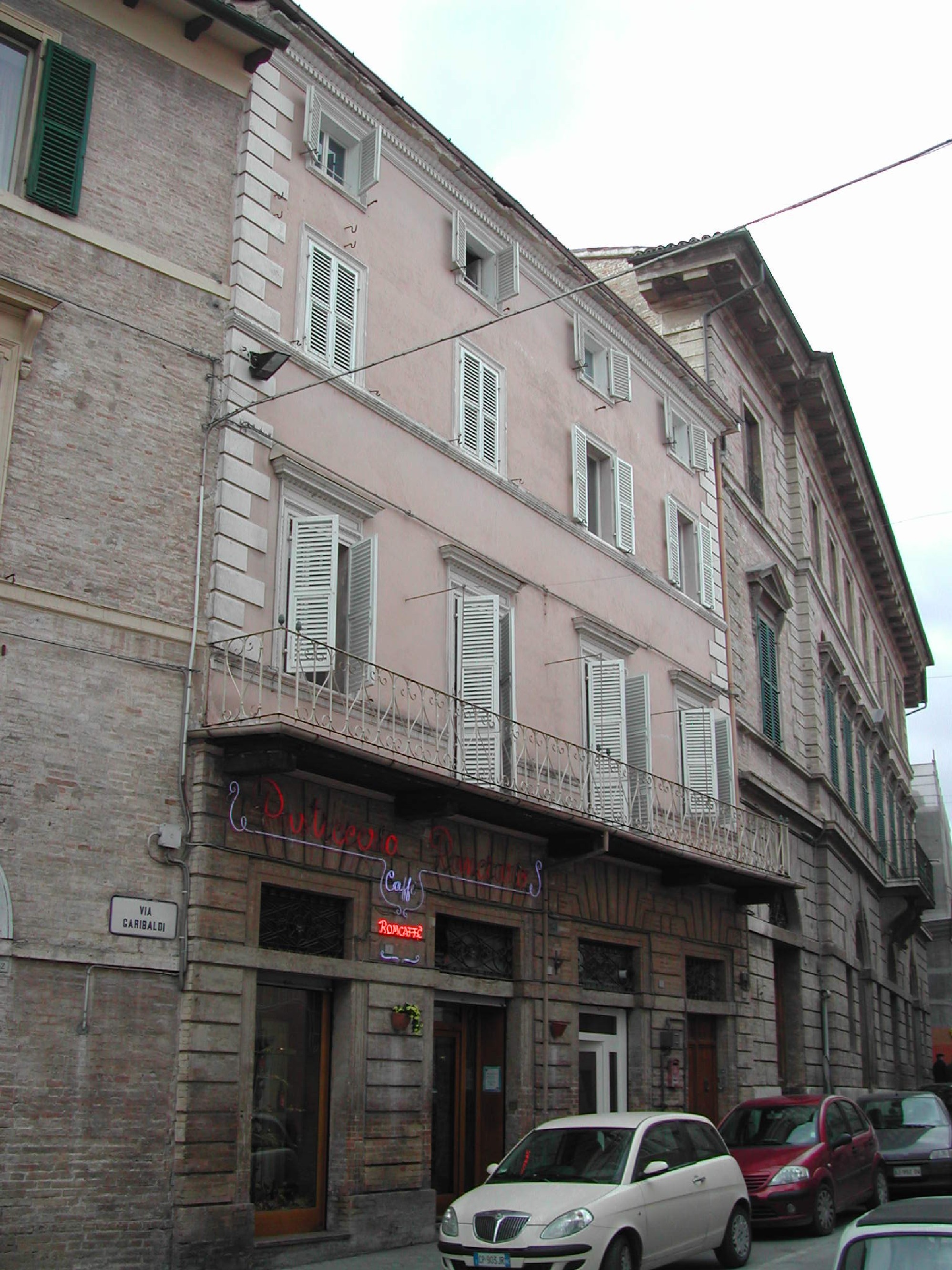 Palazzetto a schiera