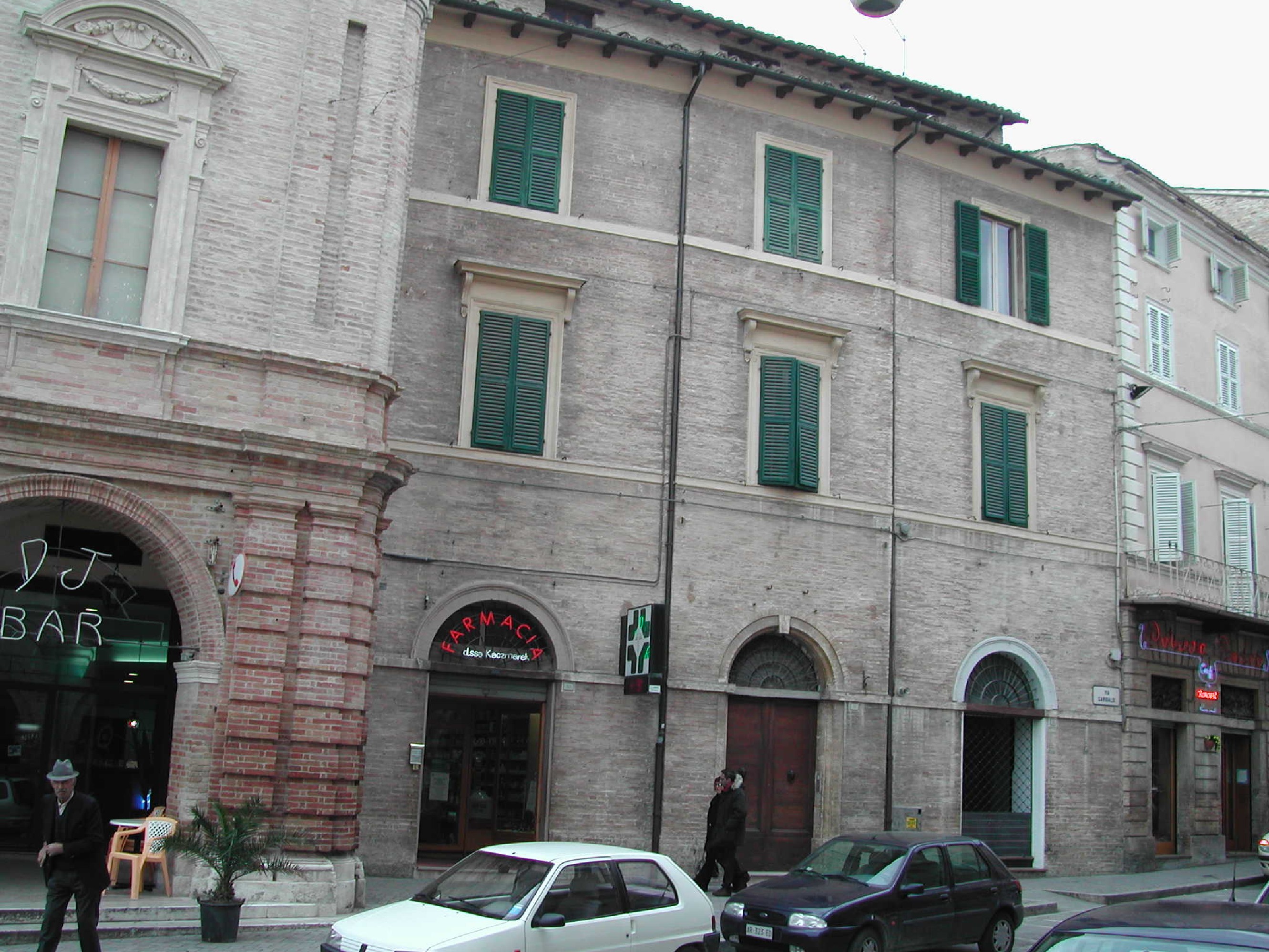 Palazzetto a schiera