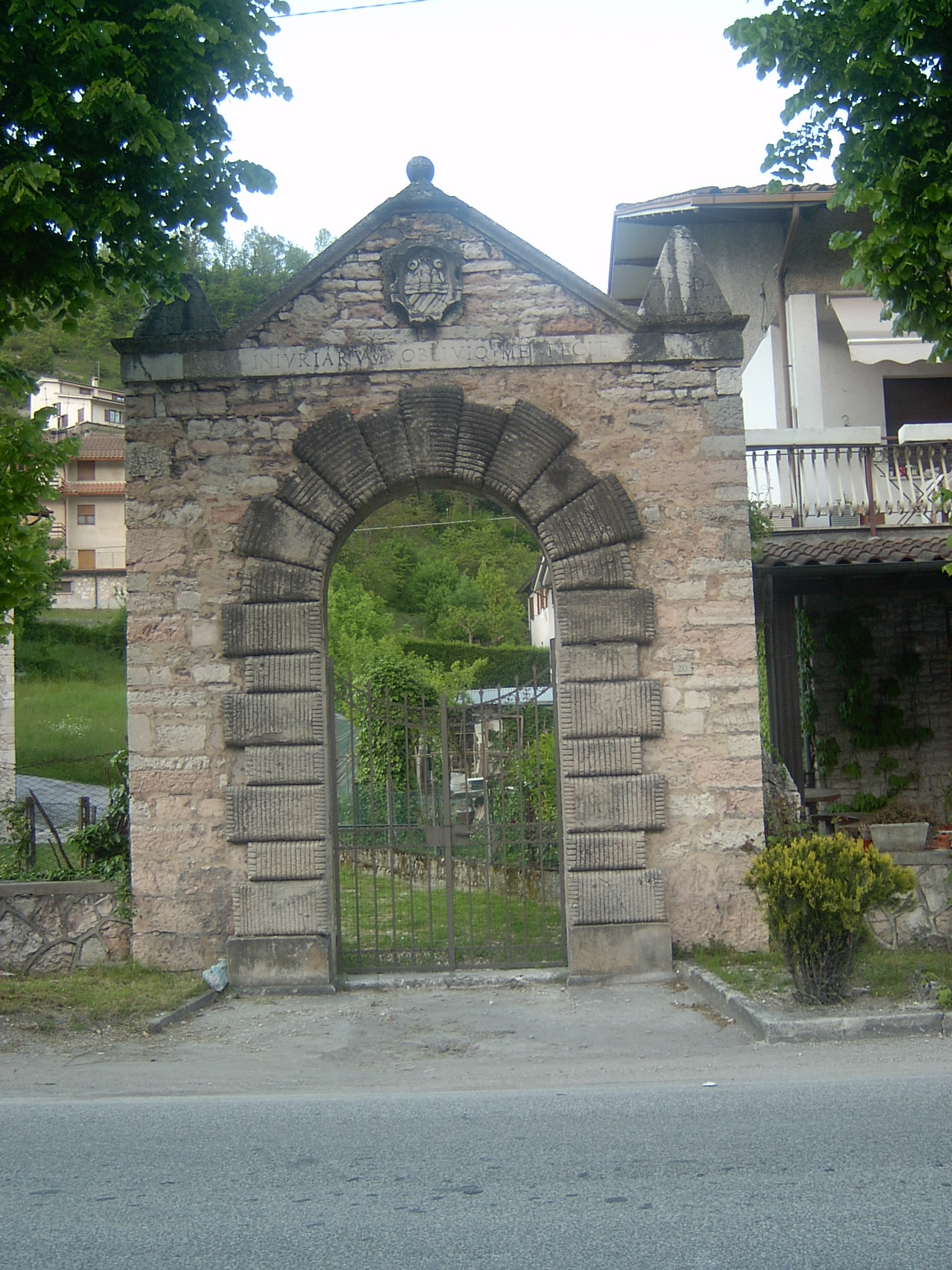 Arco dei Consoli