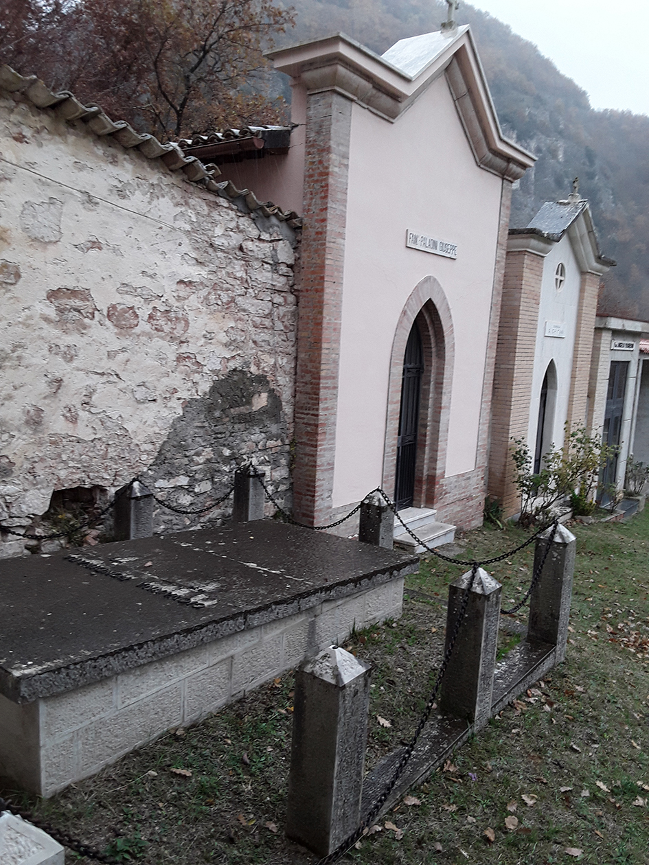 Cimitero La Romita di Croce