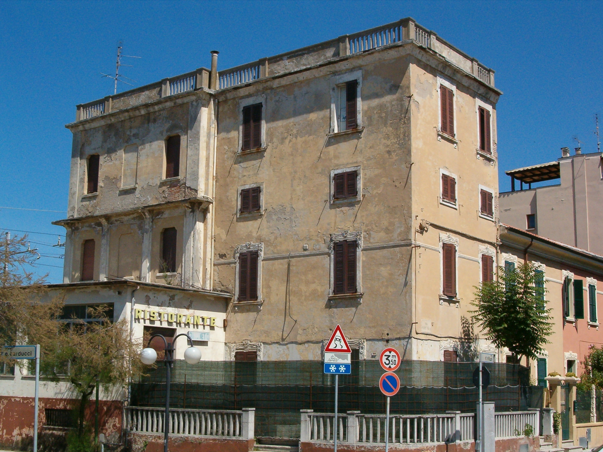 Albergo