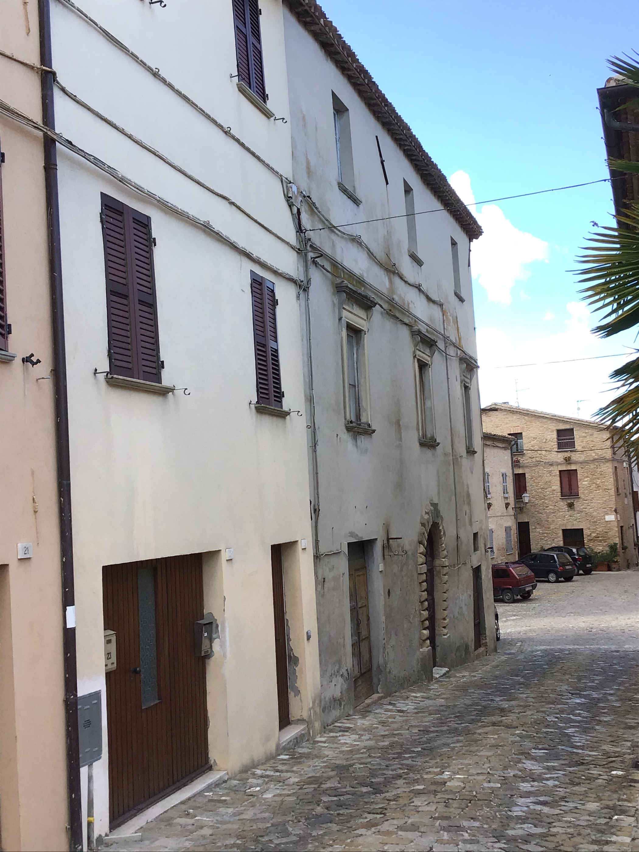 [Casa bifamiliare in Corso Umberto, 27, 29 ]